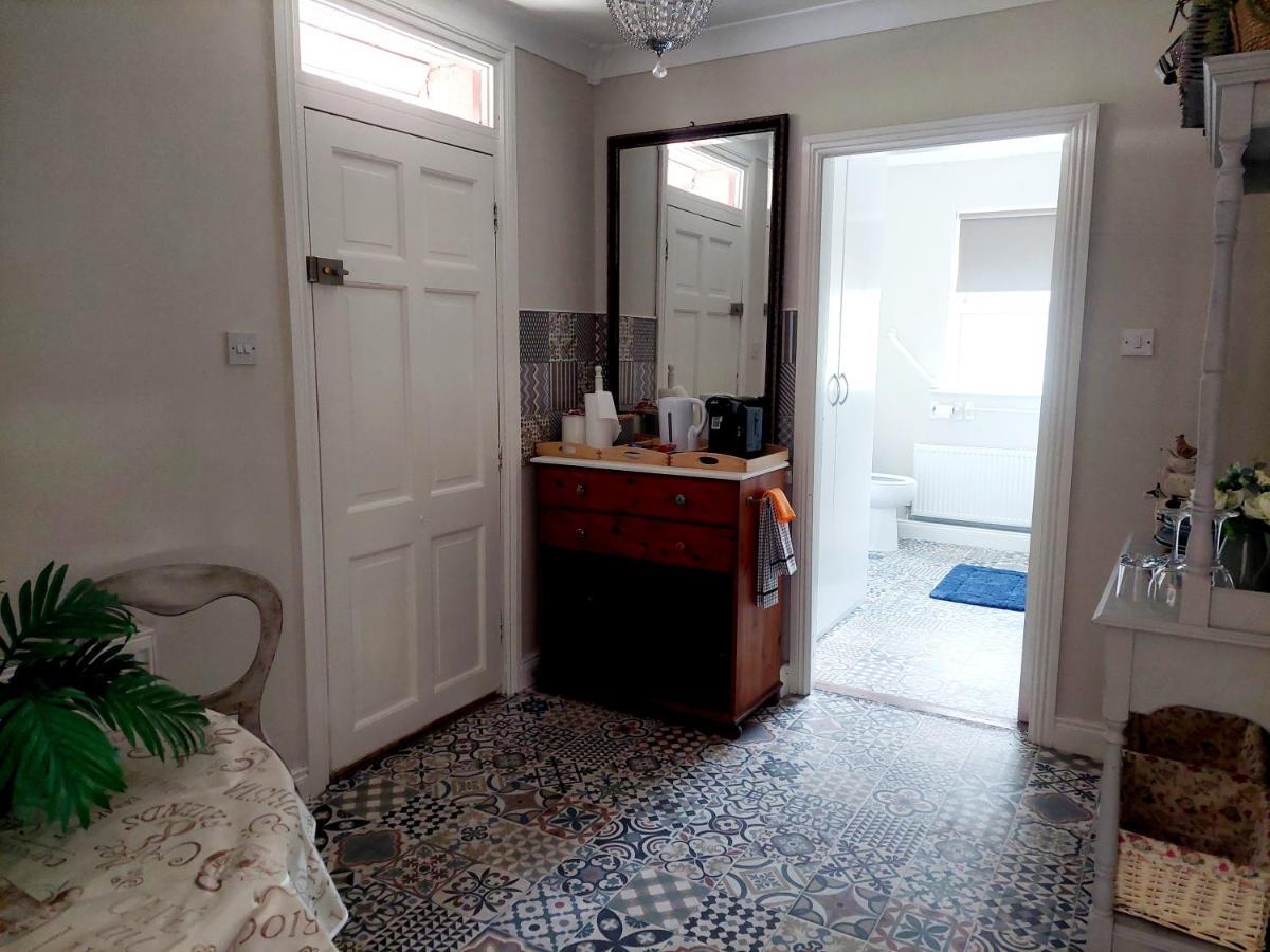 Kitty'S Cottage Kilkenny Phòng bức ảnh